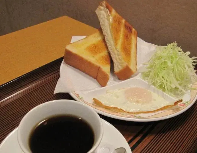 Food & Beverage