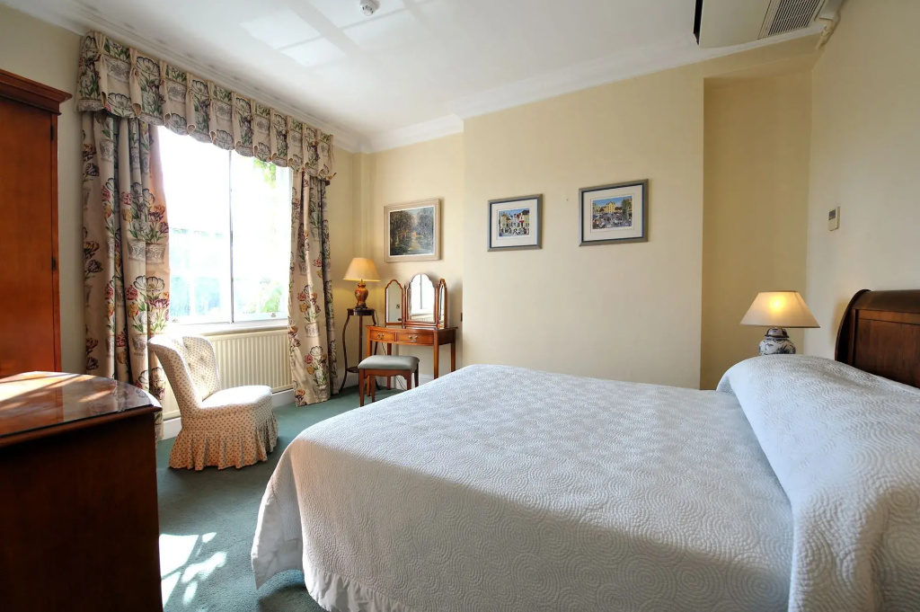 French Horn Hotel - Général