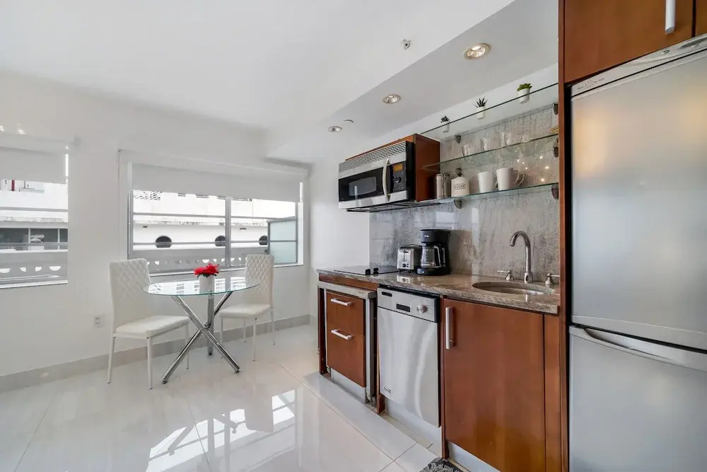 Quadruple Suite with balcony and with partial ocean view