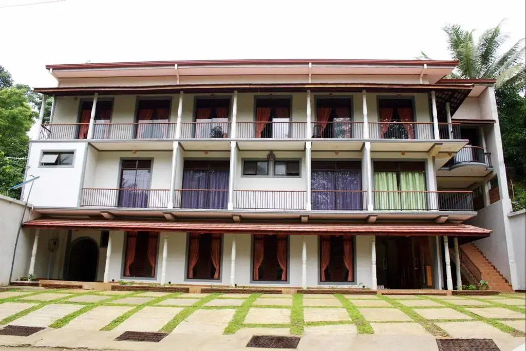 Capital O 404 Lagone Resort