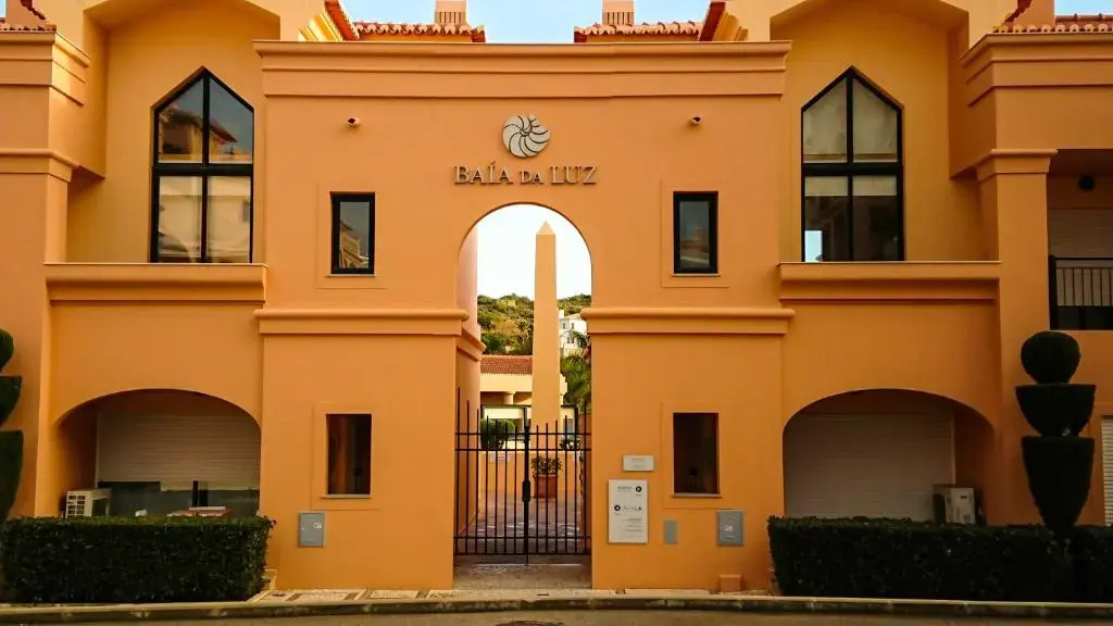 Luxury 3-bedroom apartment at high-end Praia da Luz