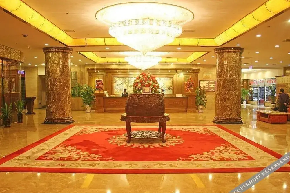Lobby & Reception