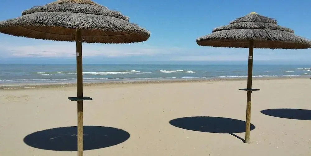 Beach & Waterfront