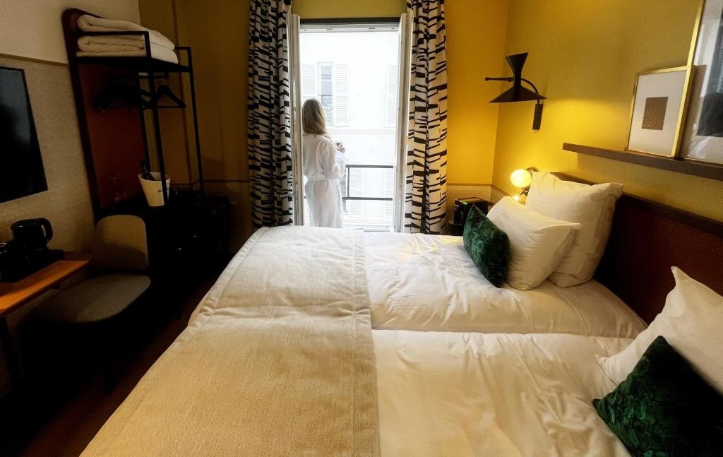 Superior Twin room (twin beds) — room photo 2