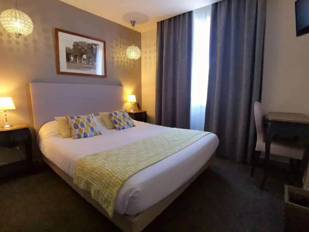 Standard Double room (full double bed)