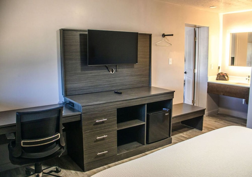 Double Family Suite (full double bed)