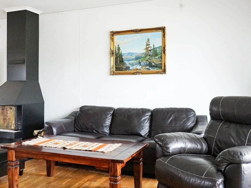 6 Person Holiday Home in Strömstad
