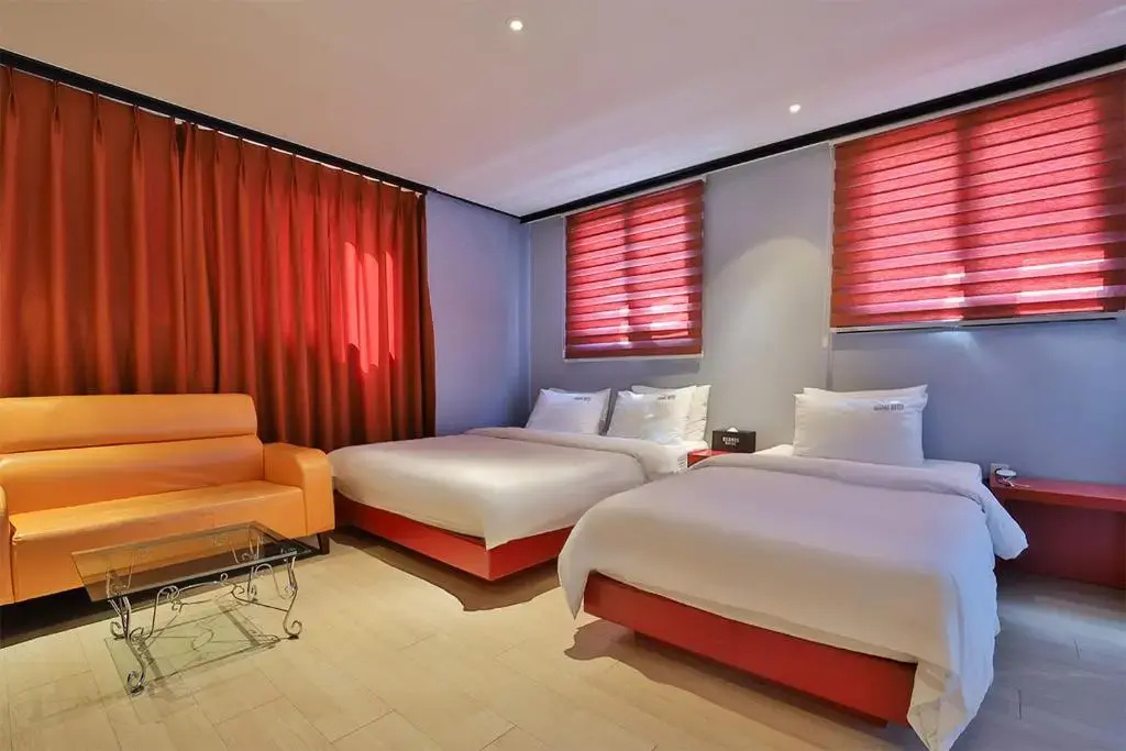 Standard Double room (twin beds)