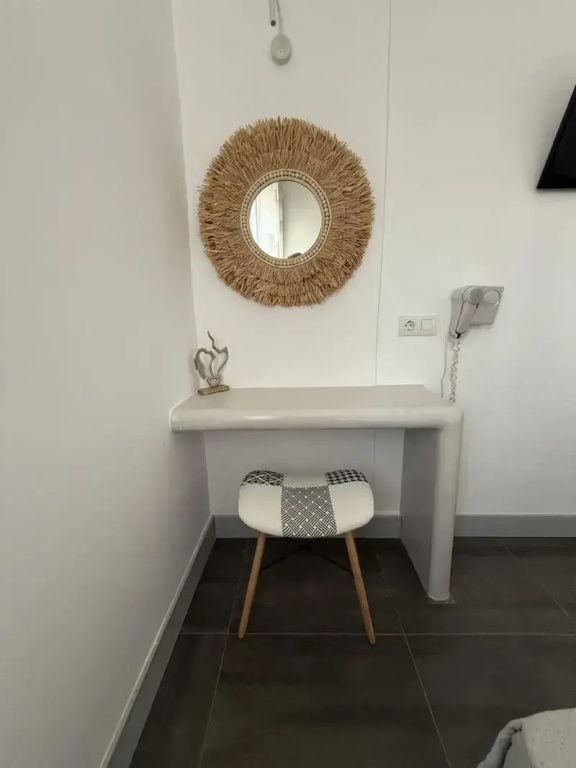 Budget Double room (full double bed)