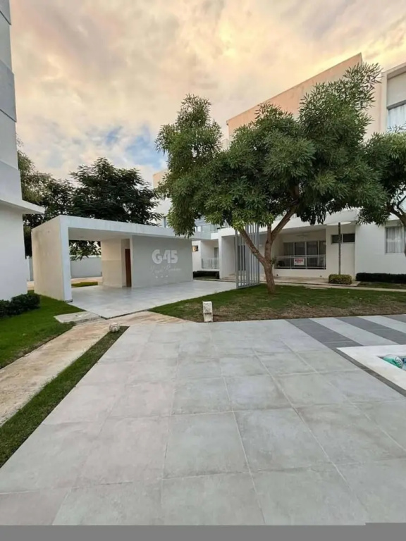 Modern 2BR Escape White Sands Beach Access