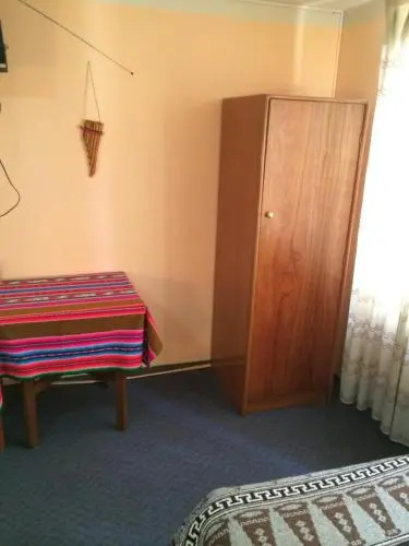 Hostal Los Pinos Inn