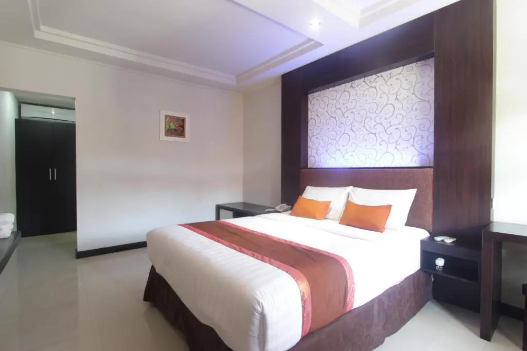Deluxe Double room (full double bed)