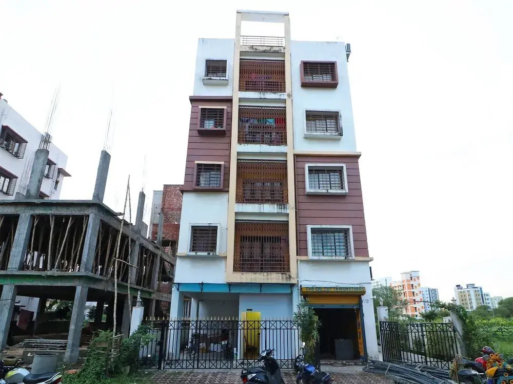 OYO 7111 Fanindra Guest House