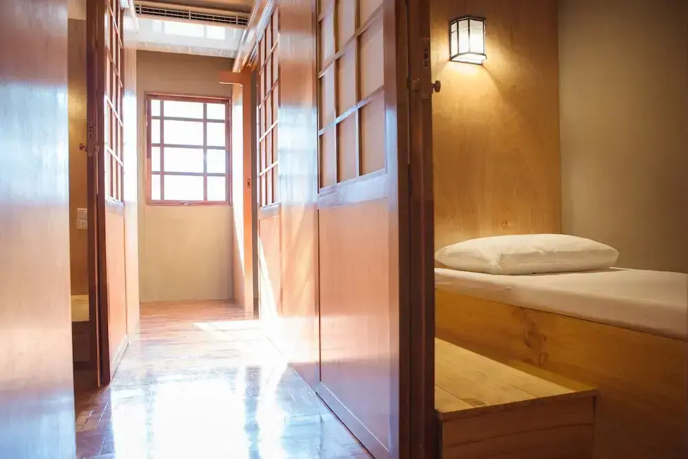 Economy room