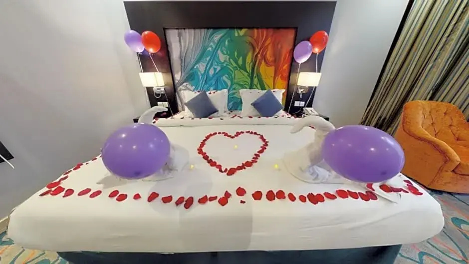 Deluxe Double room (full double bed)