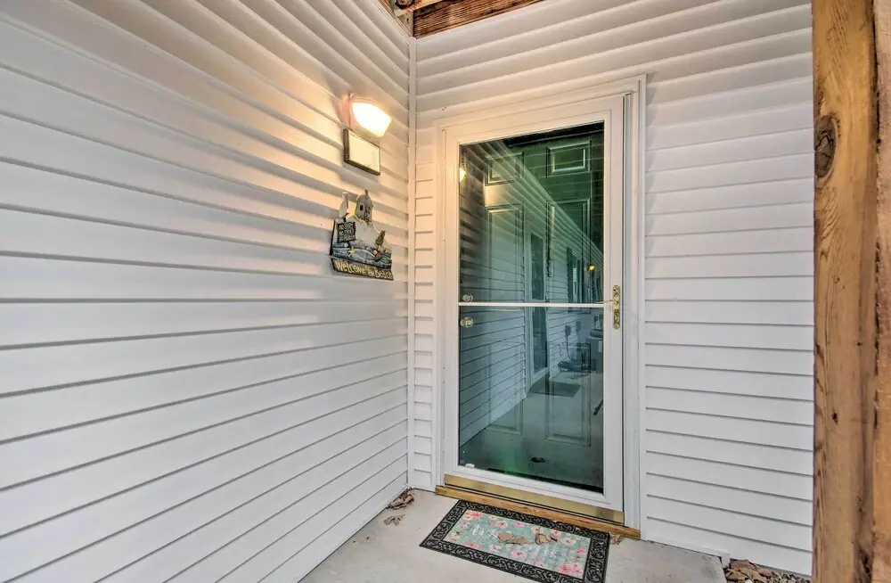 Lake-view Patio, Pool Table! Camdenton Family Unit