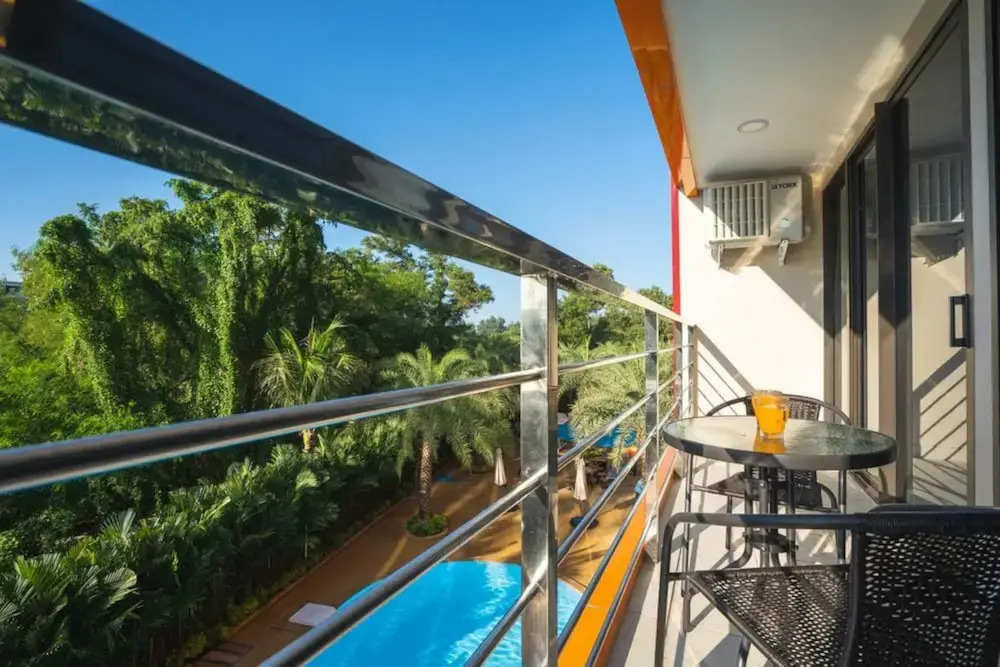 Апартаменты Comfort с балконом в Mai Khao Beach Condotel by Villacarte
