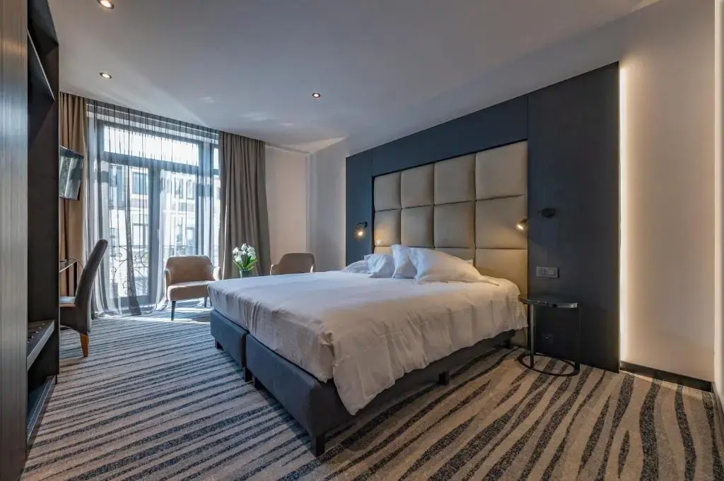 Superior Double room (full double bed)
