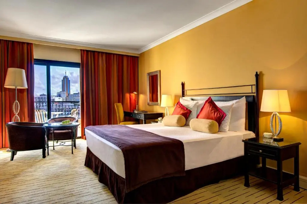 Corinthia St George's Bay - Chambres