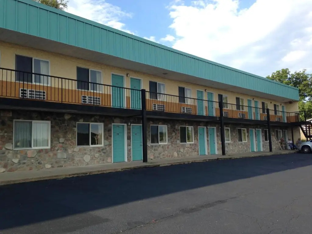 Super 8 by Wyndham Hazleton