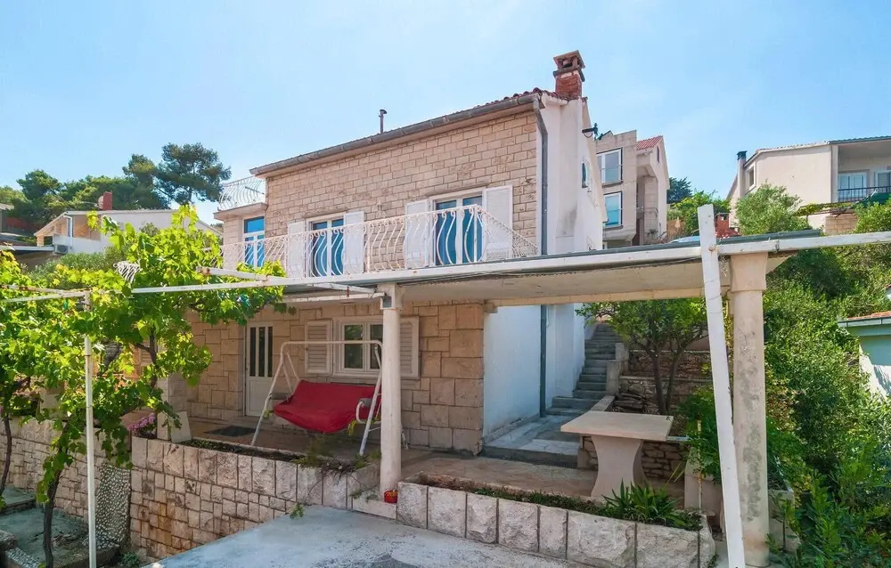 Awesome Home in Splitska With Wifi and 3 Bedrooms