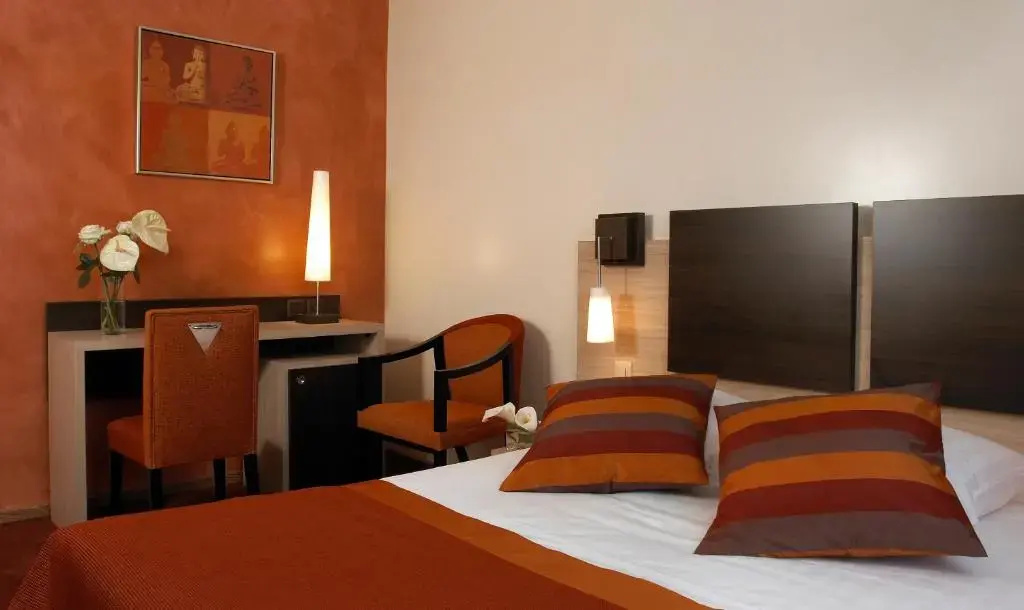 Hotel Suisse - Chambres