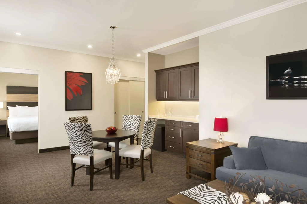 Days Inn & Suites by Wyndham Lindsay - Général