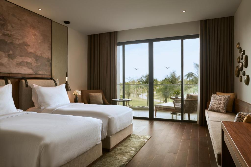 Movenpick Resort Waverly Phu Quoc