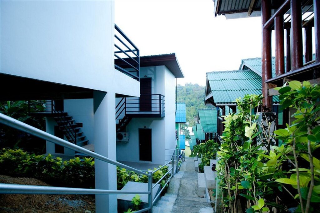 Рhi Phi View Garden Resort image