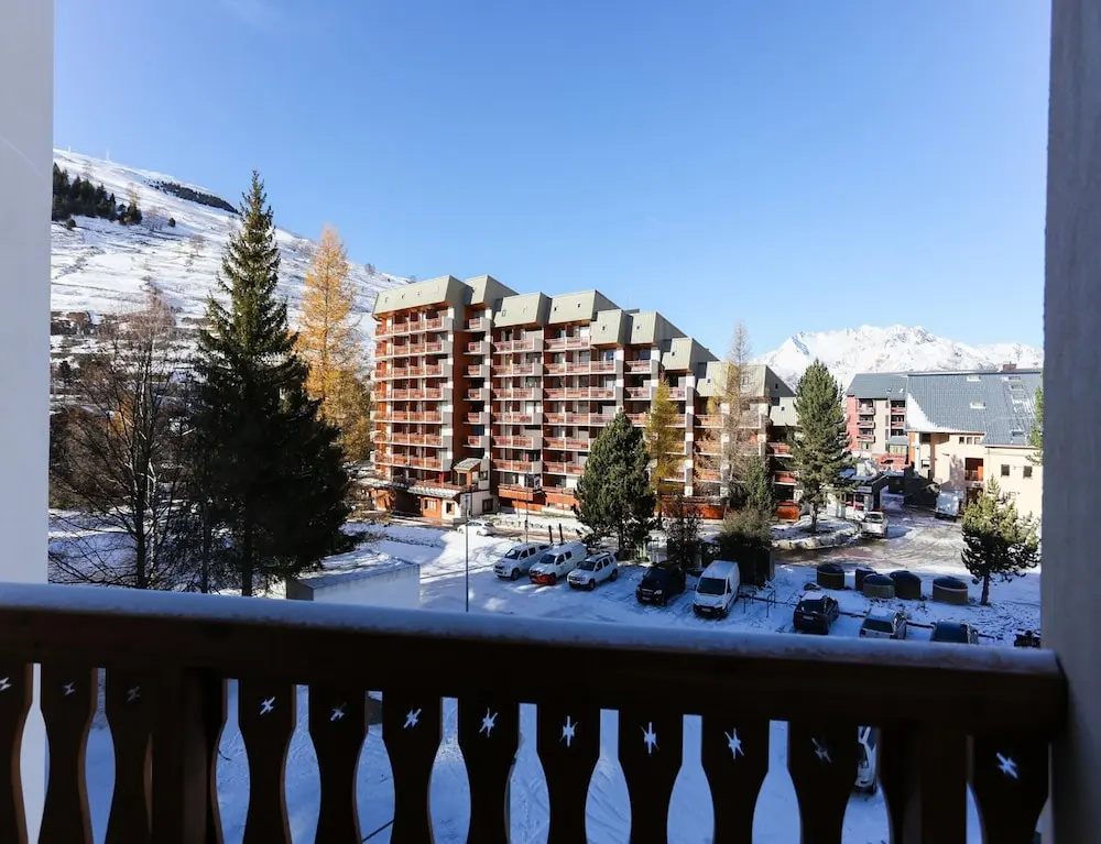 Voir la photo 3 — Attractive Studio With Balcony