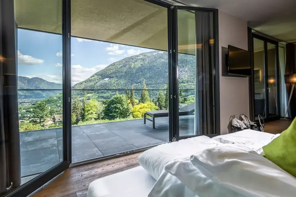 2 Bedrooms Deluxe Suite
