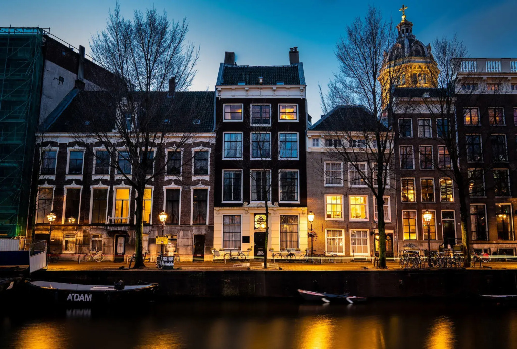 Adam's Canal House