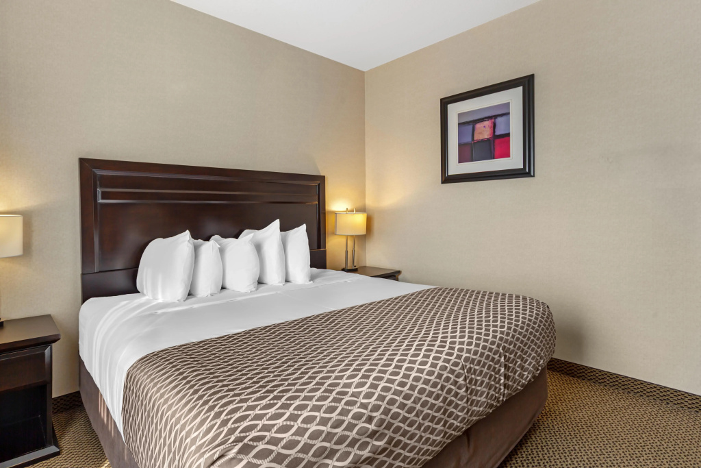 Double Suite (full double bed)