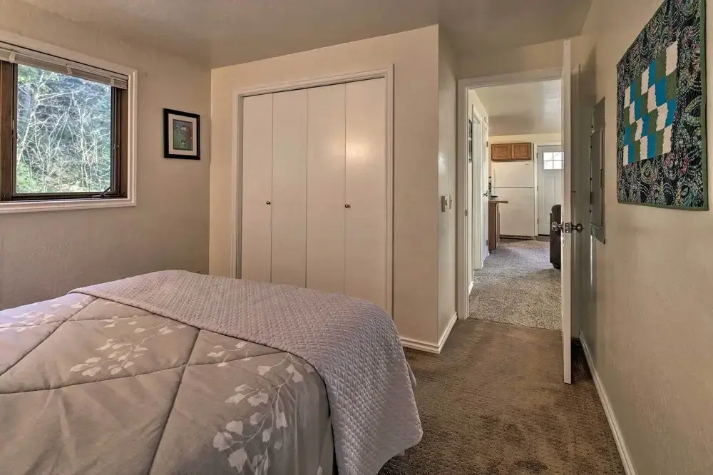 Cozy Retreat w/ Fire Pit - Near Mendenhall Glacier — фото 4