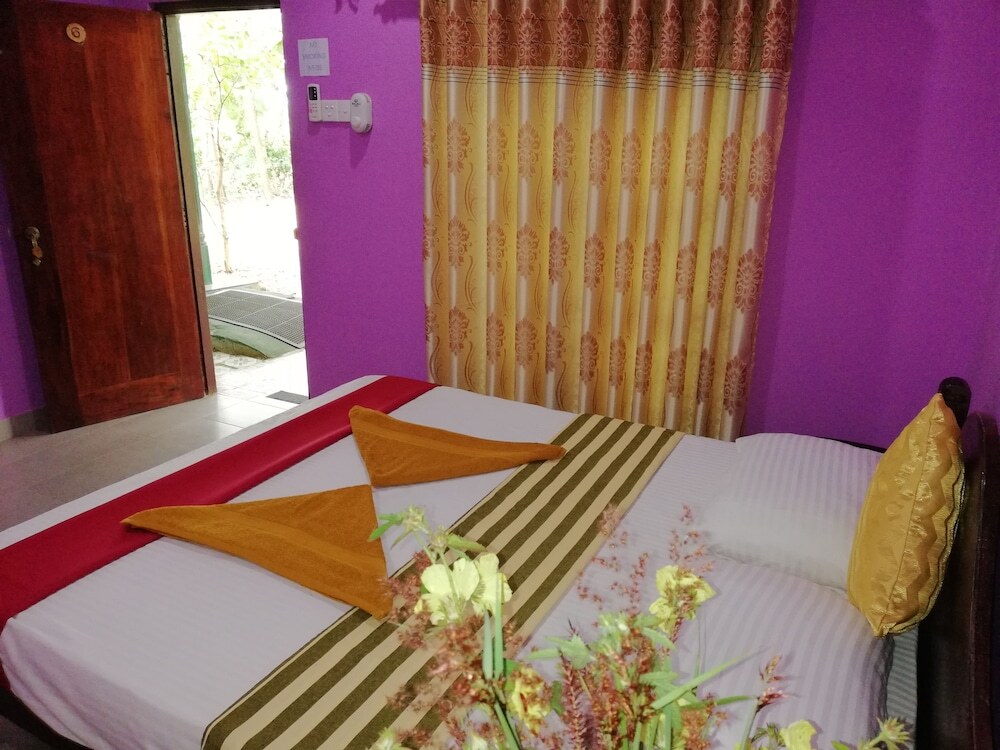 Sigiri Choona Lodge