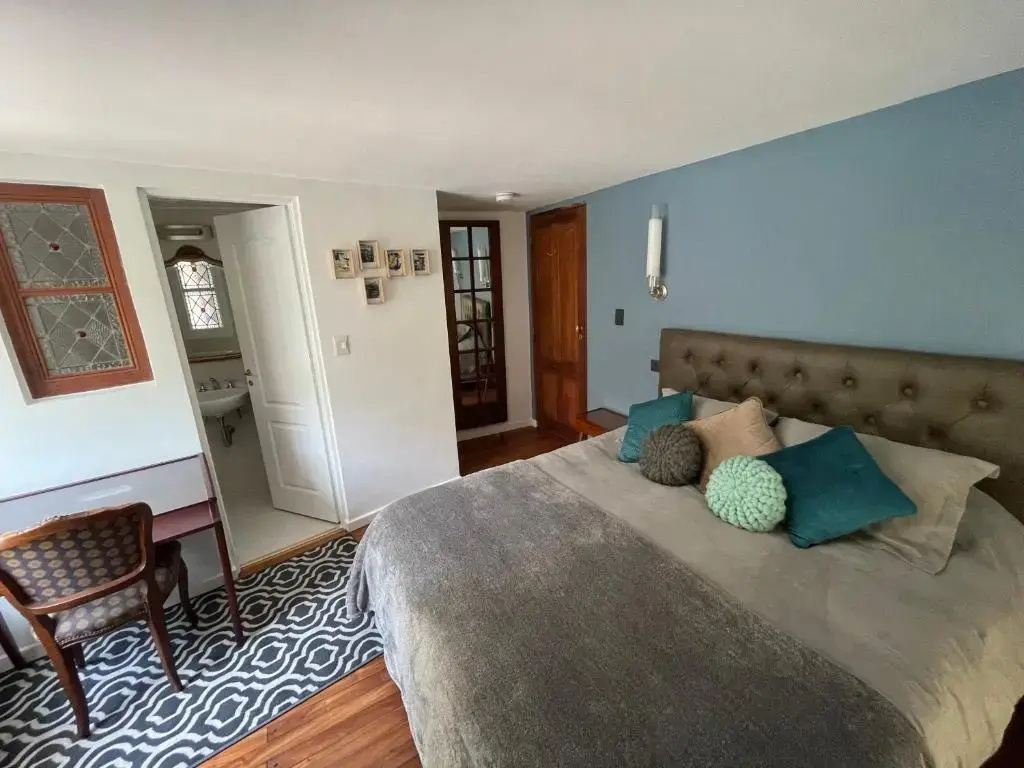 Classic Double room (full double bed)