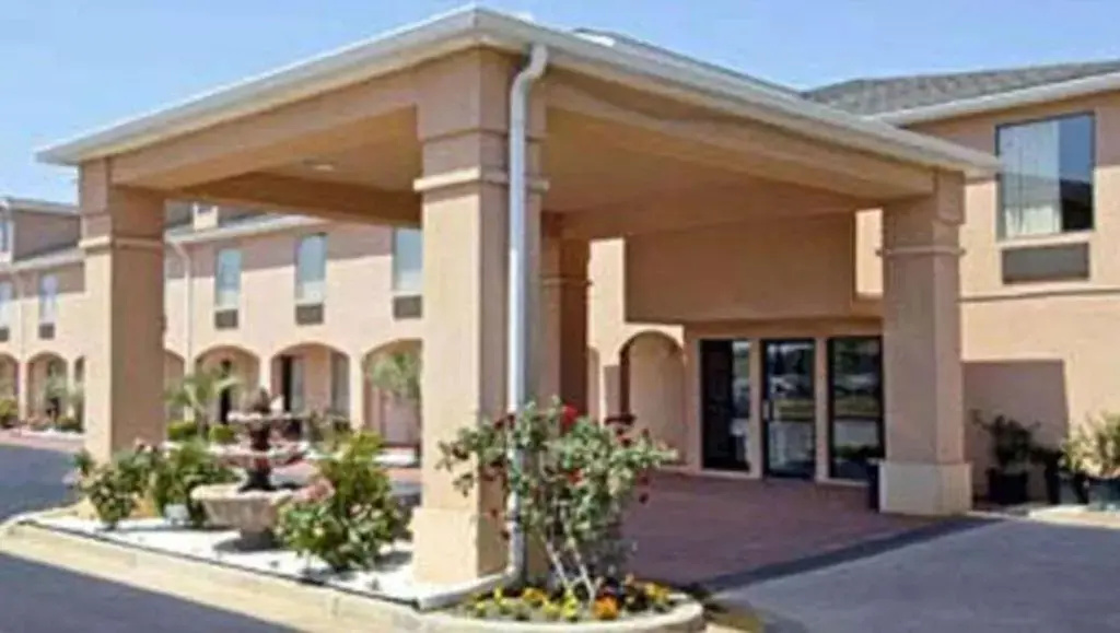 Gray Inn and Suites