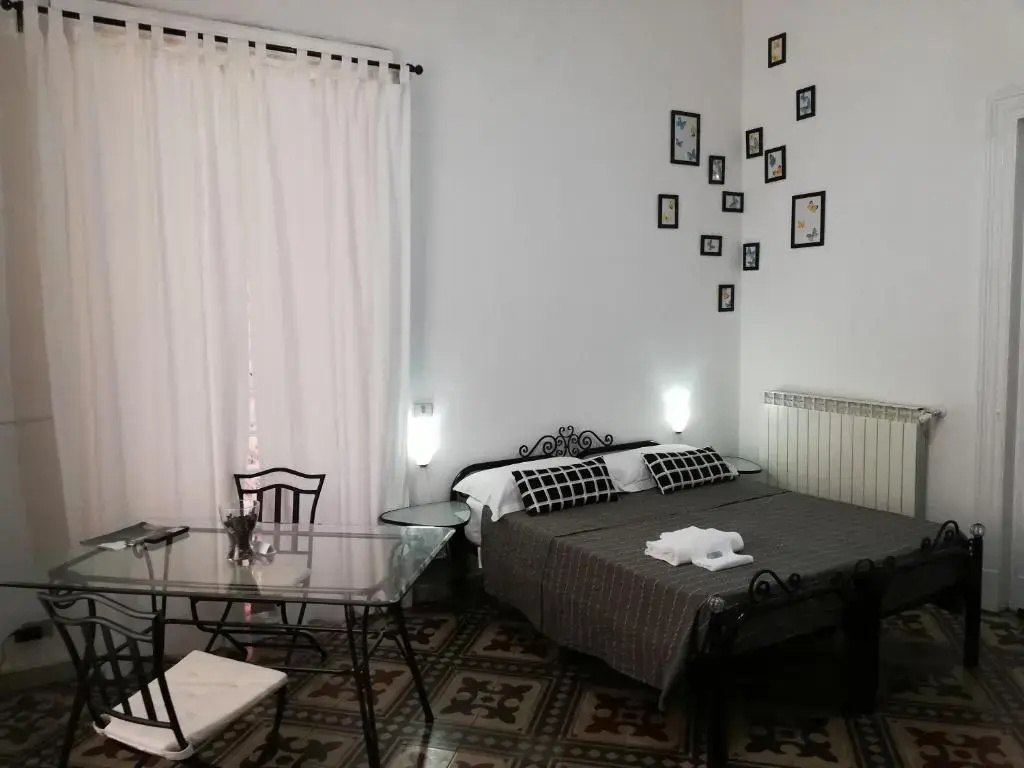 Economy room