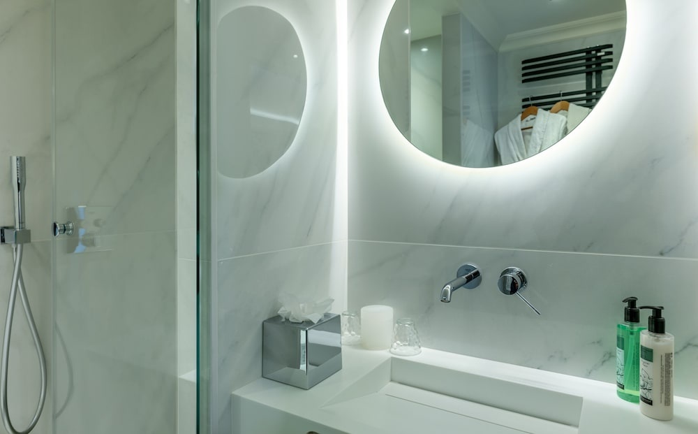 Hotel Cambon 56