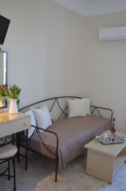 Archontissa Rooms