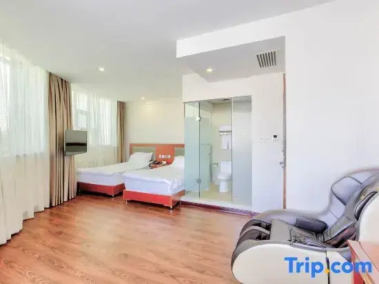 Standard Double room with river view (twin beds)