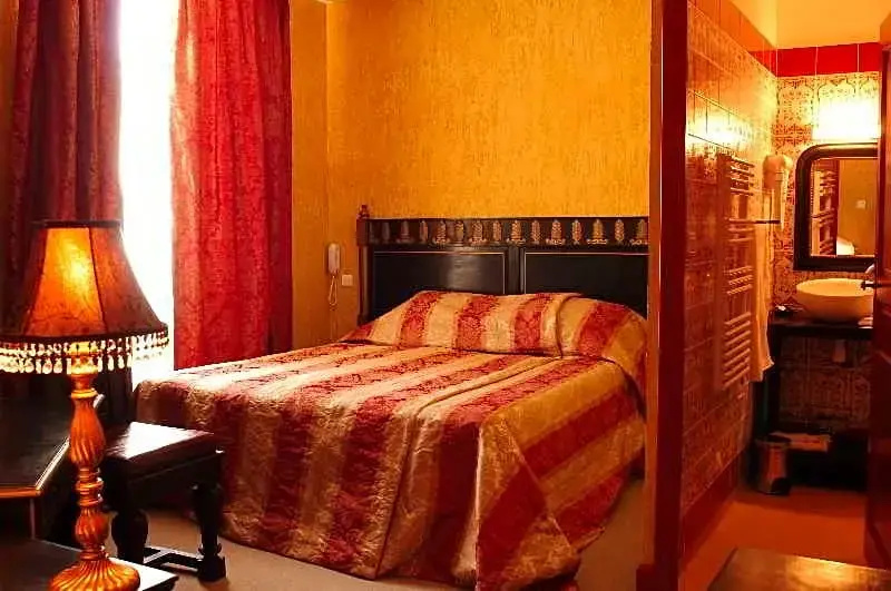 Hôtel & Spa du Domaine des Thômeaux, The Originals Relais - Chambres