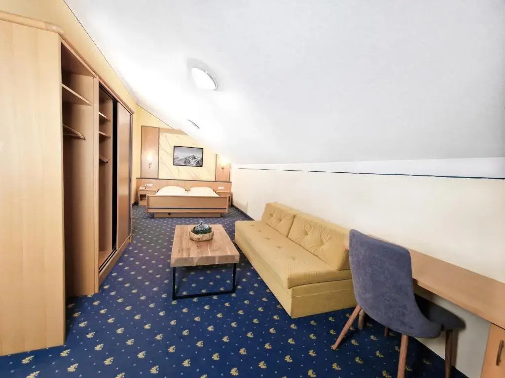 Standard Family room