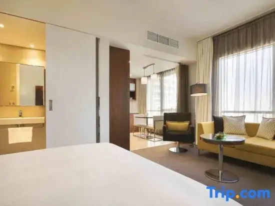 Double Studio (full double bed)