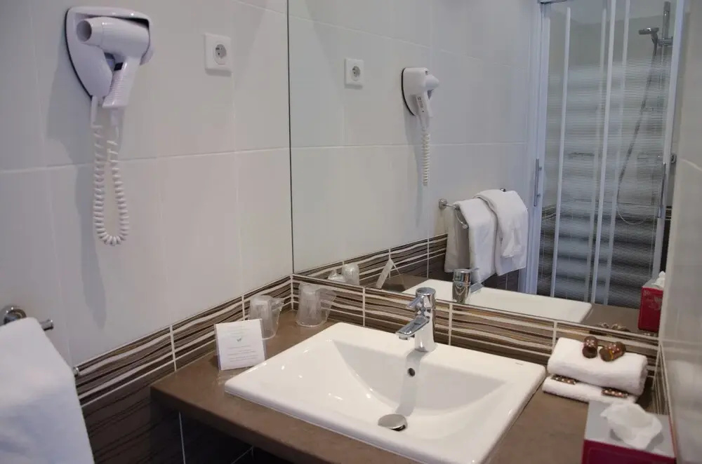 BRIT HOTEL Confort Le Revest Sainte Maxime - Chambres