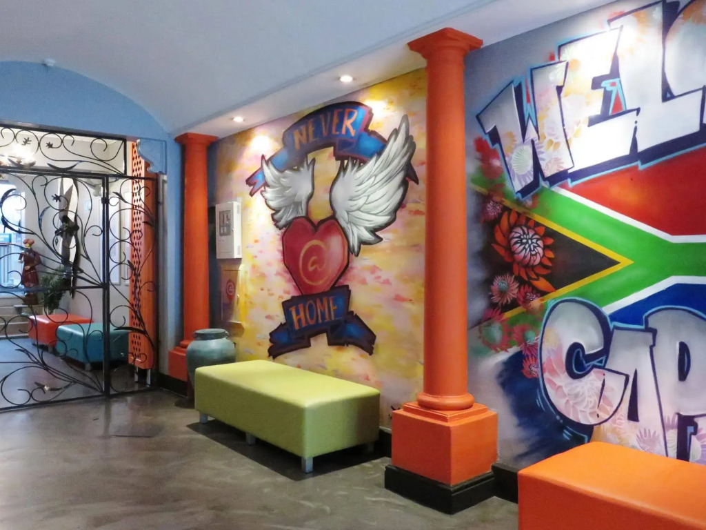 Never at Home Green Point - Hostel - фото 10