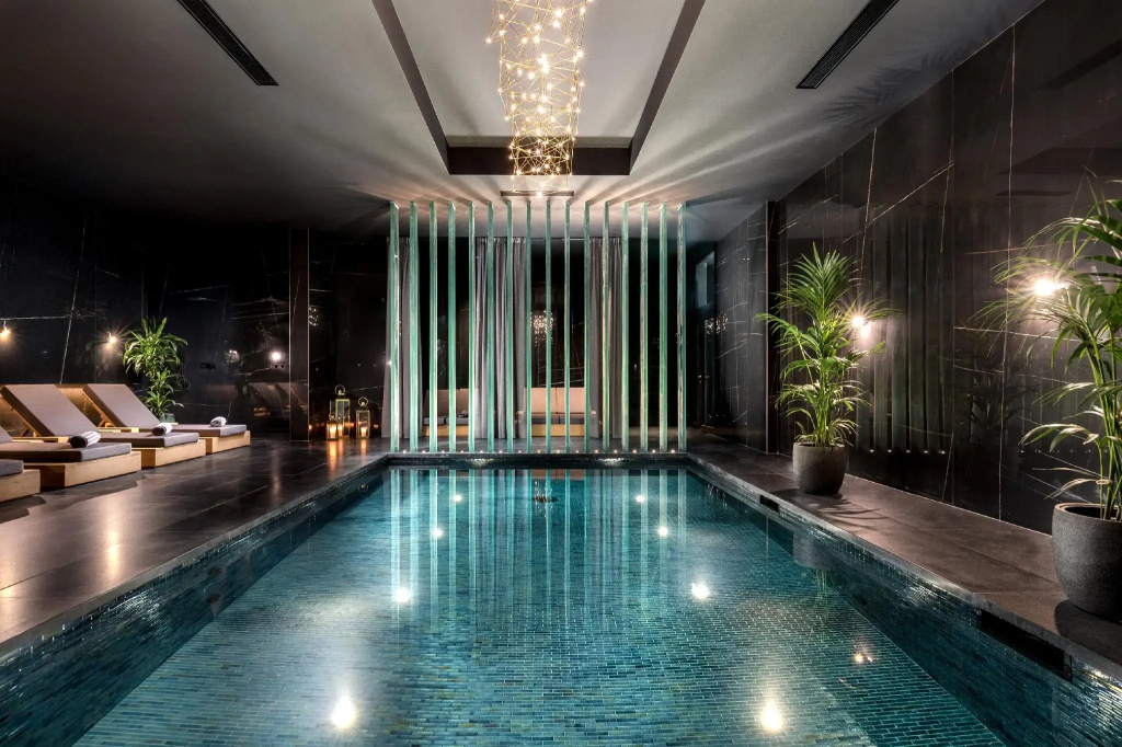Standard Family room