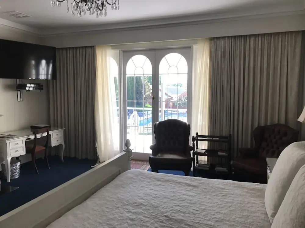 豪華雙人房，配有雙人床及景色