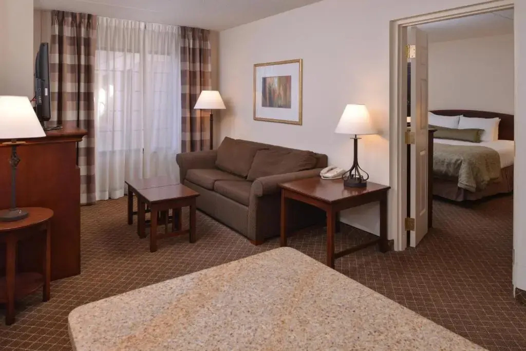 Staybridge Suites Indianapolis-Airport by IHG - Chambres