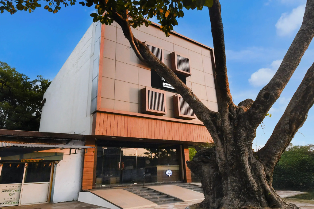 Hotel O Jamshedpur Near Burma Mines Formerly Hotel Square